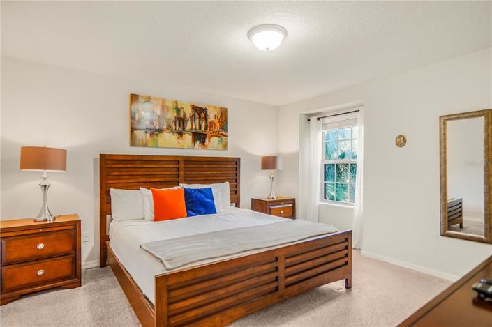 Image No.30-4 Bed Townhouse for sale