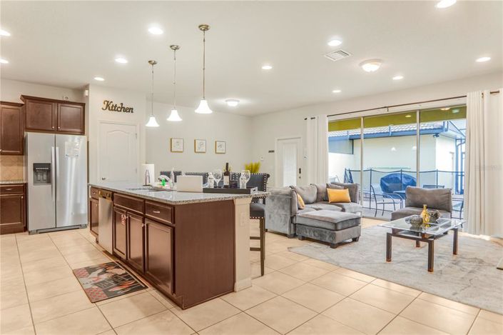 Image No.46-4 Bed Townhouse for sale