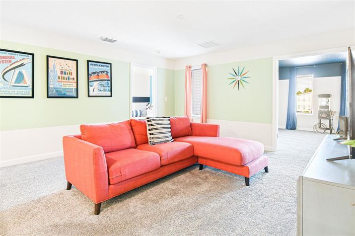 Image No.28-8 Bed Property for sale