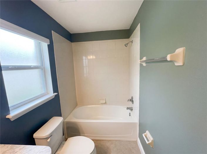 Image No.17-5 Bed Property for sale