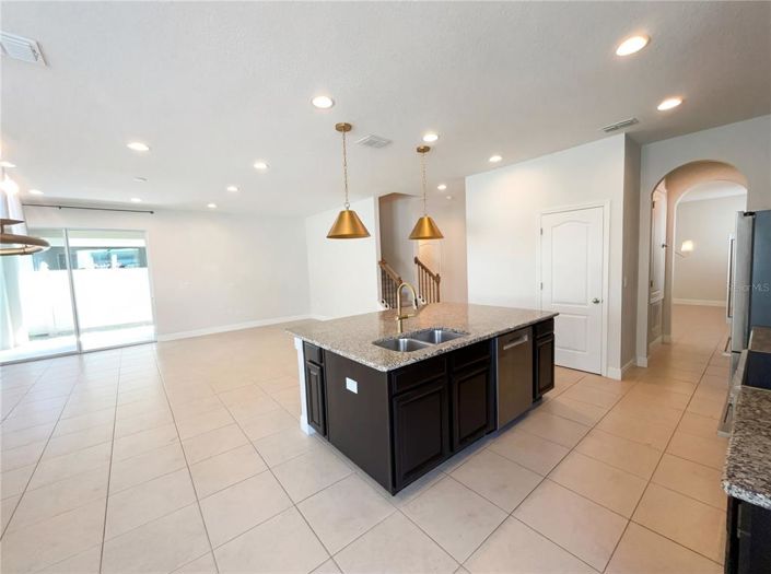 Image No.23-5 Bed Property for sale