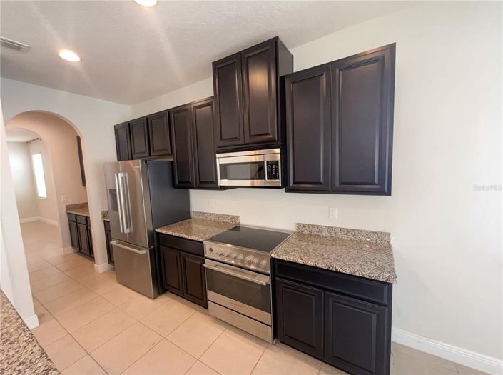 Image No.24-5 Bed Property for sale