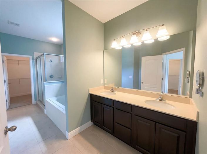 Image No.31-5 Bed Property for sale