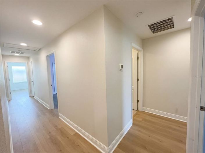 Image No.35-5 Bed Property for sale