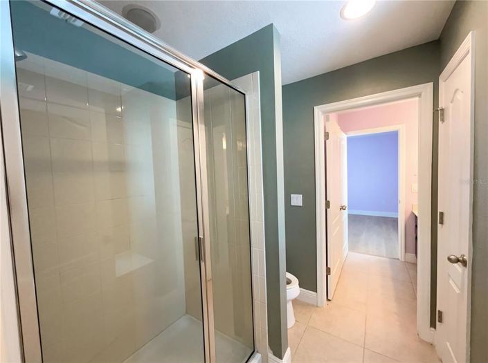 Image No.42-5 Bed Property for sale