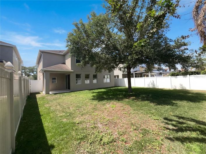 Image No.5-5 Bed Property for sale