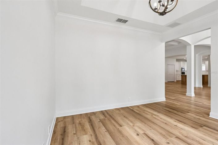 Image No.10-3 Bed Property for sale