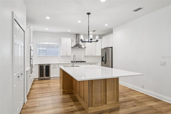 Image No.13-3 Bed Property for sale