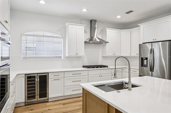 Image No.16-3 Bed Property for sale