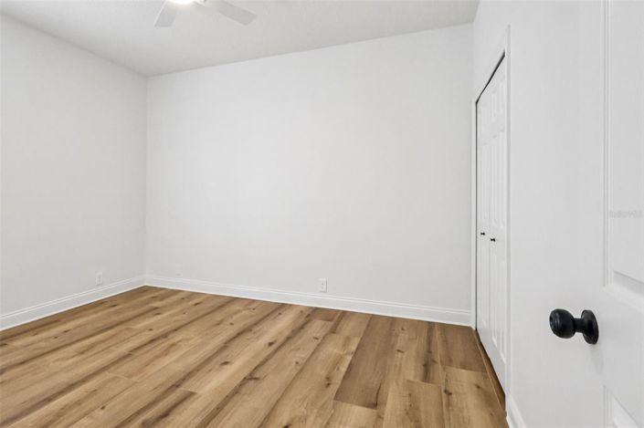 Image No.19-3 Bed Property for sale