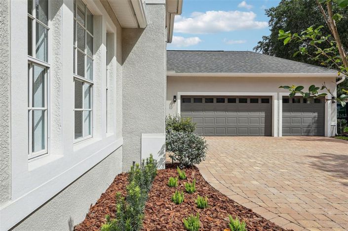 Image No.3-3 Bed Property for sale