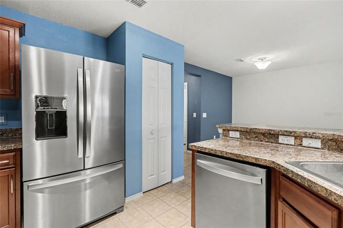 Image No.12-3 Bed Townhouse for sale