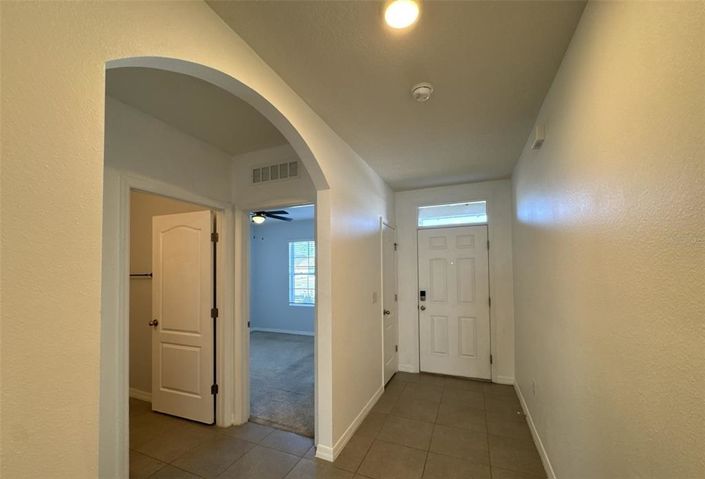 Image No.2-4 Bed Property for sale