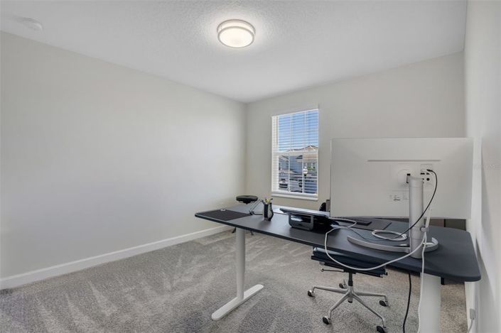 Image No.19-6 Bed Property for sale