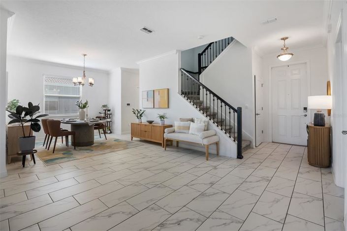 Image No.24-6 Bed Property for sale