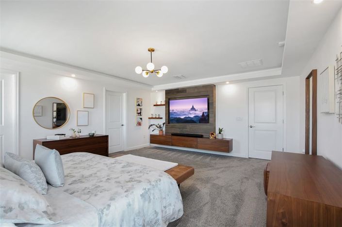 Image No.8-6 Bed Property for sale