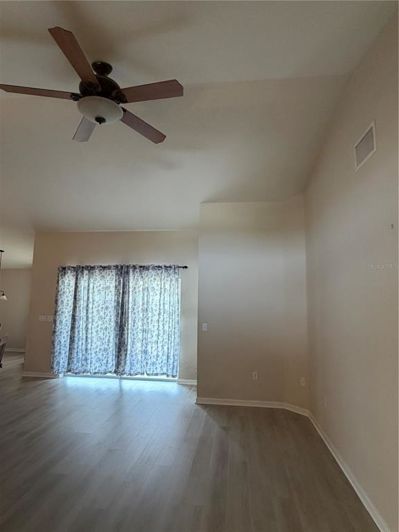 Image No.6-3 Bed Property for sale