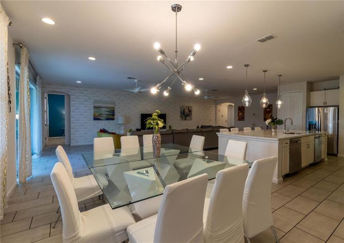 Image No.30-14 Bed Property for sale