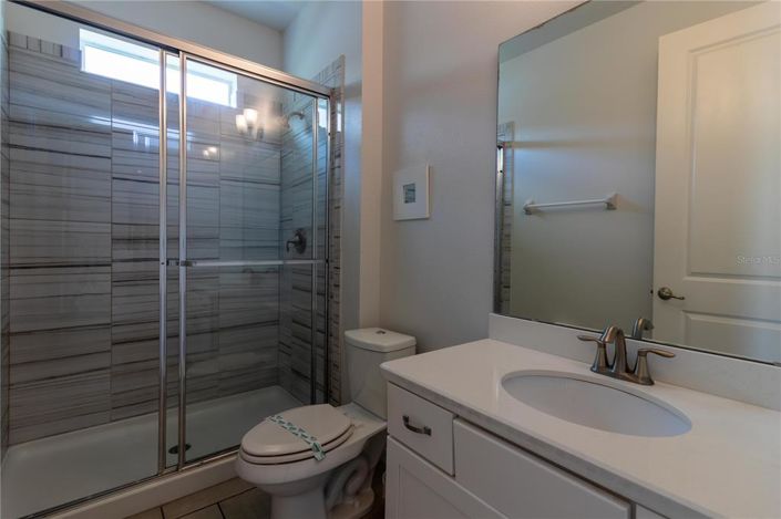 Image No.35-14 Bed Property for sale