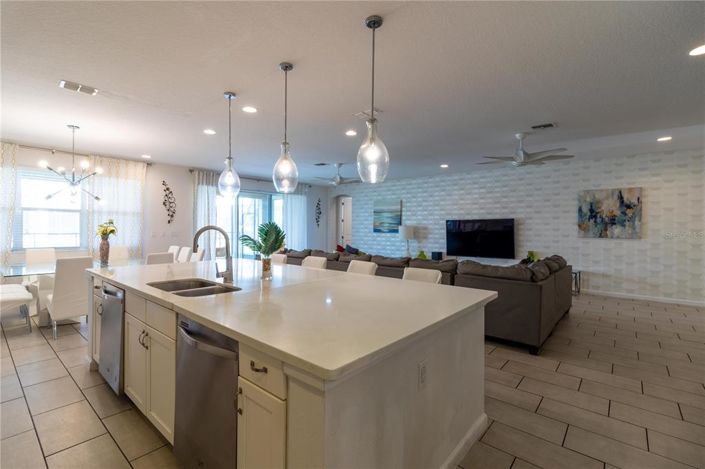 Image No.39-14 Bed Property for sale