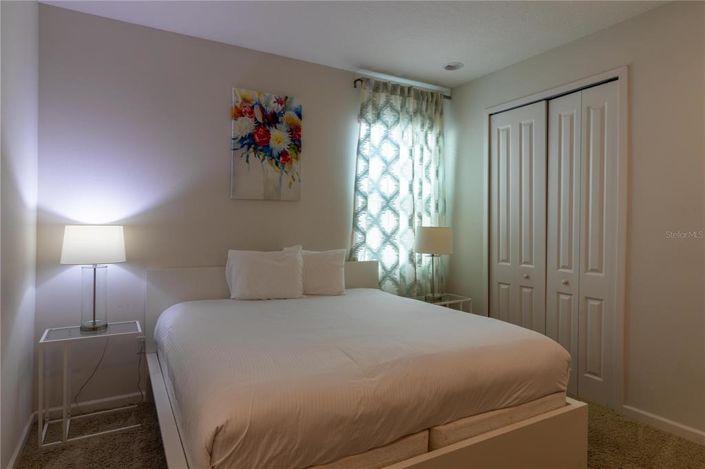 Image No.42-14 Bed Property for sale