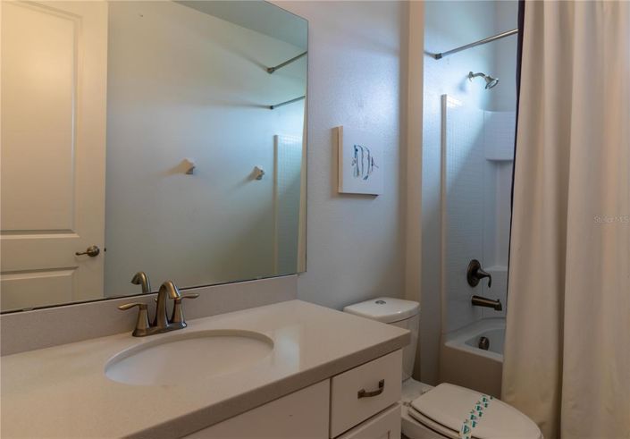 Image No.53-14 Bed Property for sale