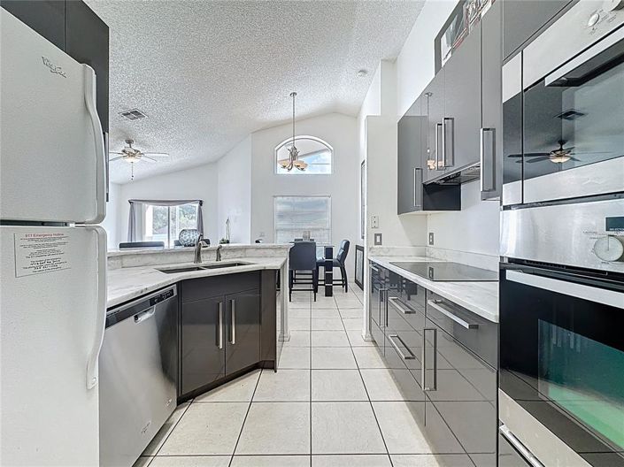 Image No.10-4 Bed Property for sale