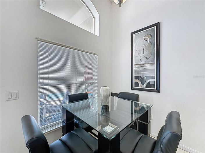 Image No.12-4 Bed Property for sale