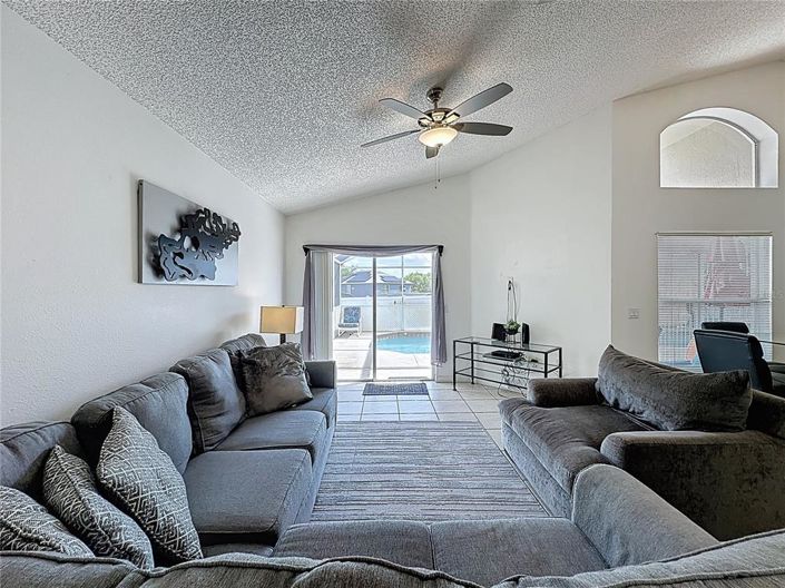 Image No.14-4 Bed Property for sale