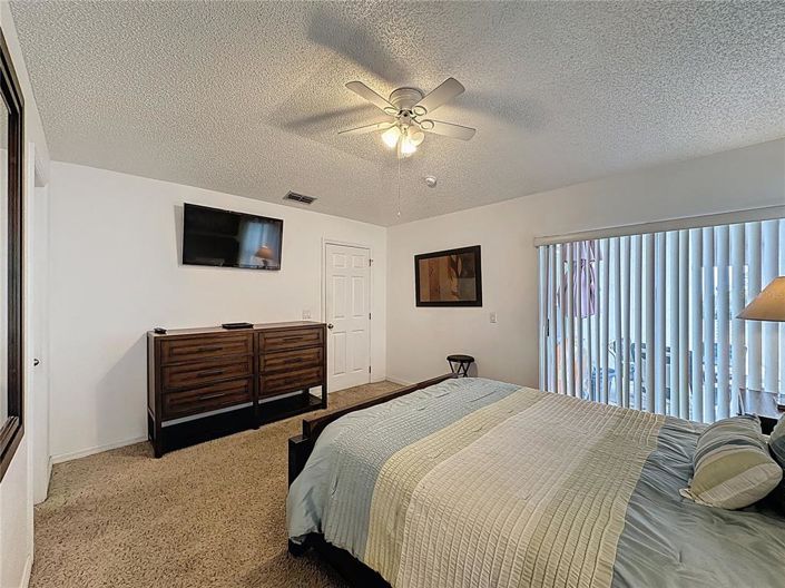 Image No.20-4 Bed Property for sale