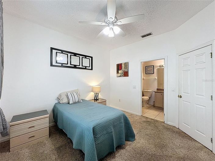 Image No.28-4 Bed Property for sale