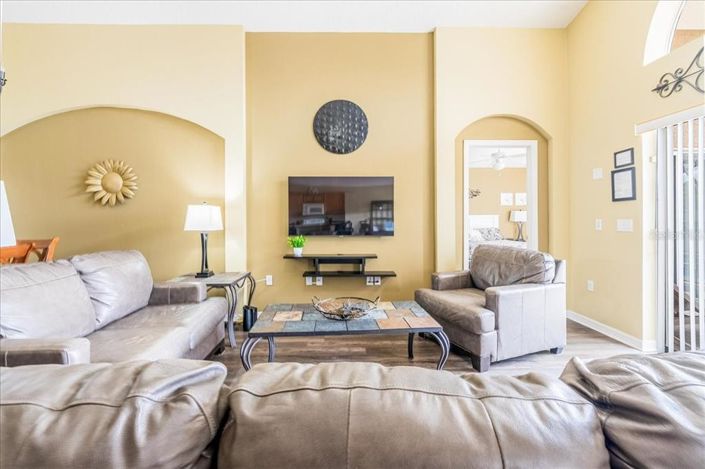 Image No.13-4 Bed Property for sale