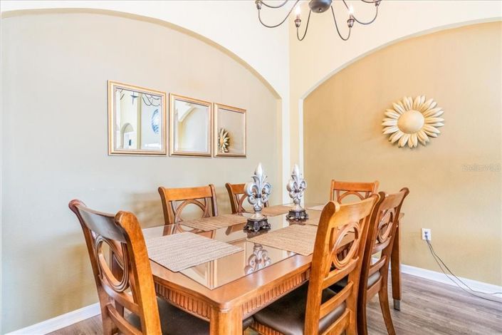 Image No.16-4 Bed Property for sale