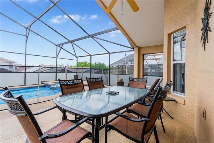 Image No.2-4 Bed Property for sale