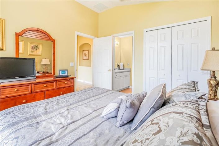 Image No.21-4 Bed Property for sale