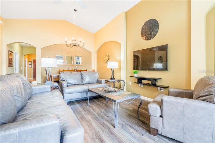 Image No.27-4 Bed Property for sale