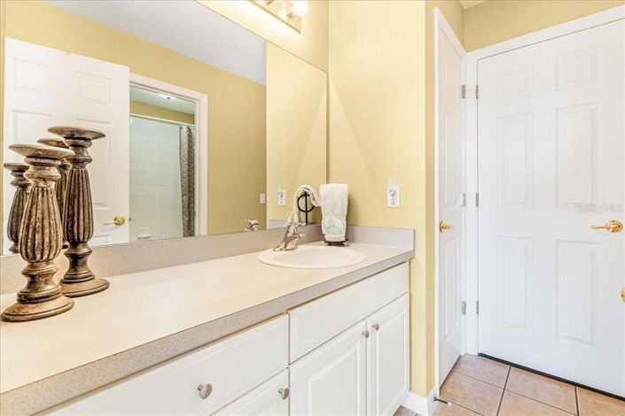 Image No.32-4 Bed Property for sale