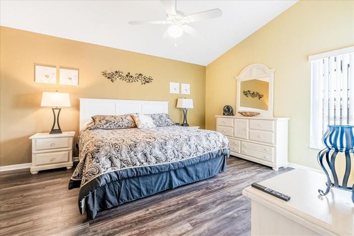 Image No.5-4 Bed Property for sale