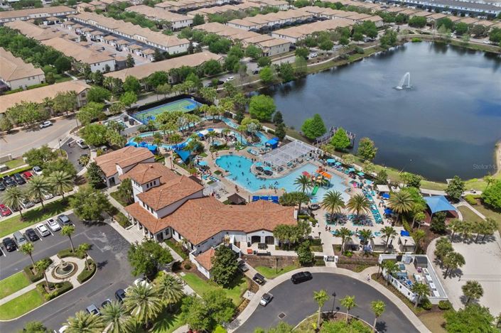 Image No.17-6 Bed Property for sale