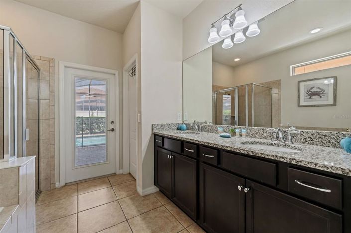 Image No.34-6 Bed Property for sale