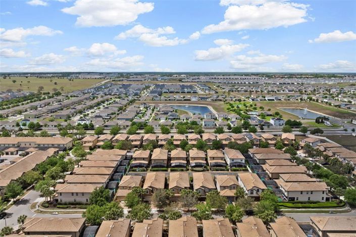 Image No.50-6 Bed Property for sale