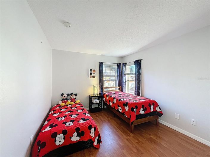 Image No.24-5 Bed Property for sale