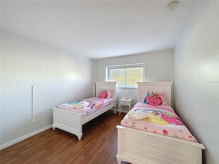 Image No.26-5 Bed Property for sale