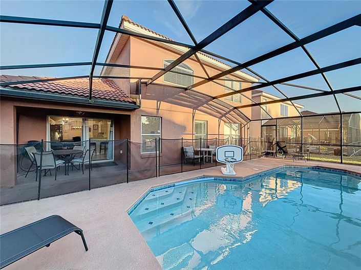 Image No.33-5 Bed Property for sale