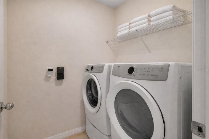 Image No.14-4 Bed Property for sale