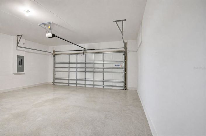 Image No.15-4 Bed Property for sale