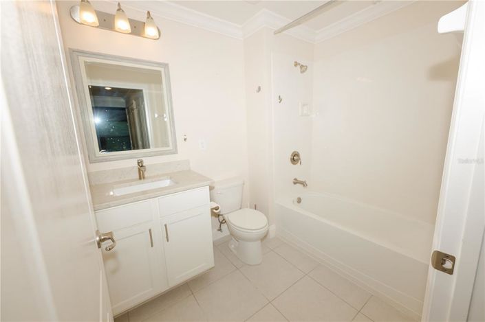 Image No.19-2 Bed Property for sale