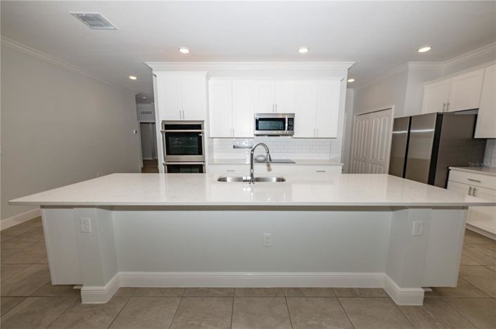 Image No.18-3 Bed Property for sale