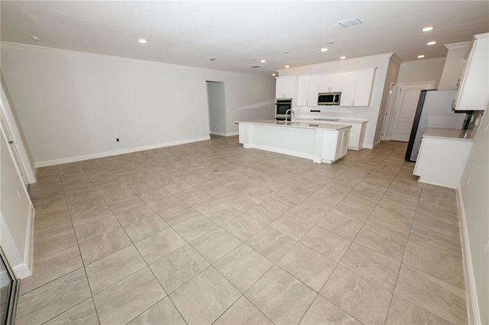 Image No.19-3 Bed Property for sale