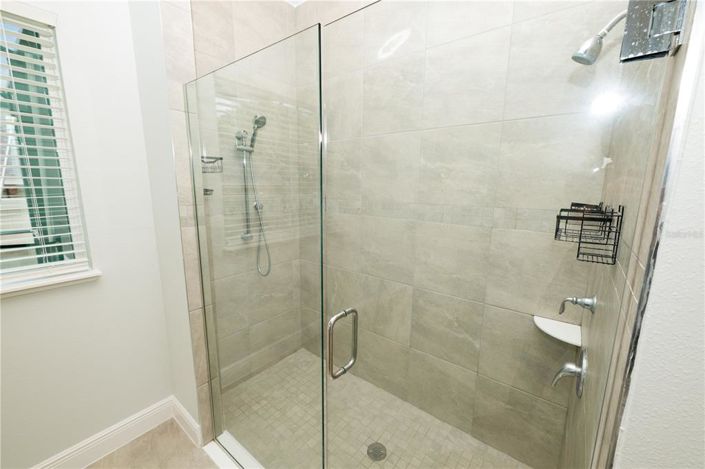 Image No.37-3 Bed Property for sale